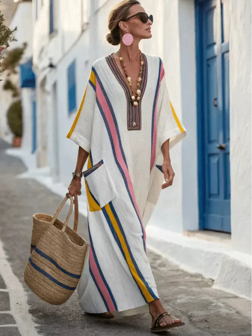 Noemi | Robe longue confortable à col en V, manches courtes et poches pratiques